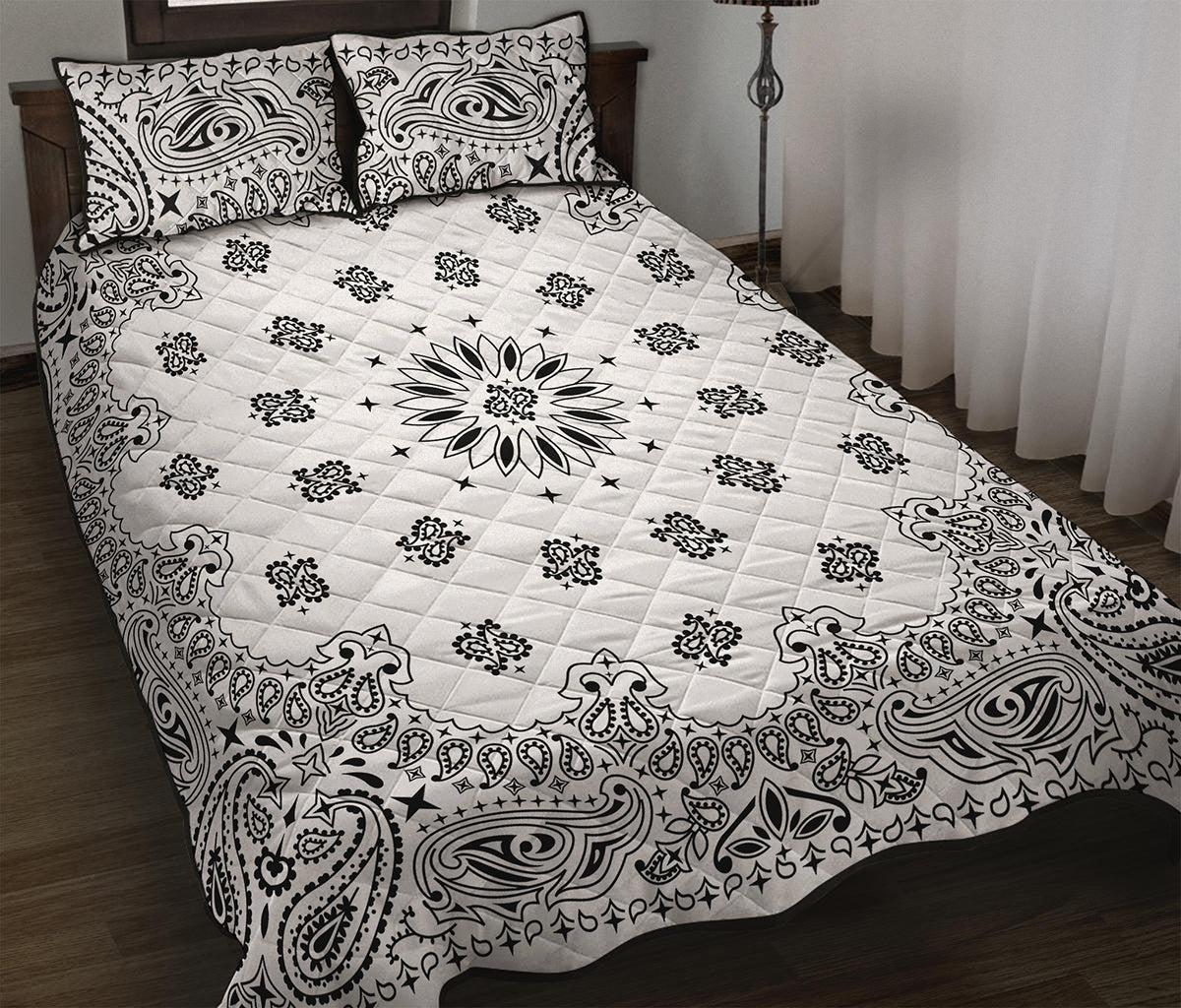 White Paisley Bandana Print Quilt Bed Set
