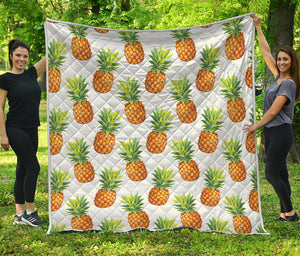 White Pineapple Pattern Print Quilt