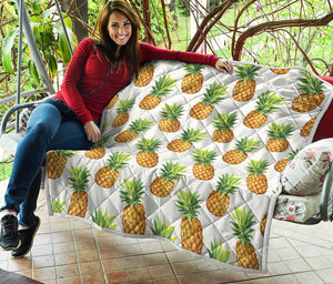 White Pineapple Pattern Print Quilt