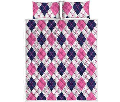 White Pink And Blue Argyle Pattern Print Quilt Bed Set
