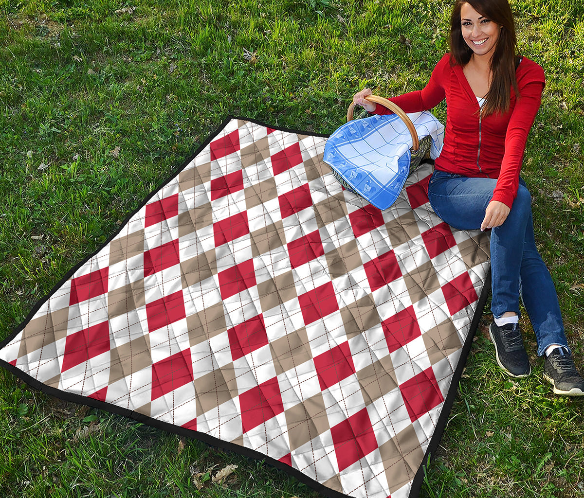 White Red And Beige Argyle Pattern Print Quilt