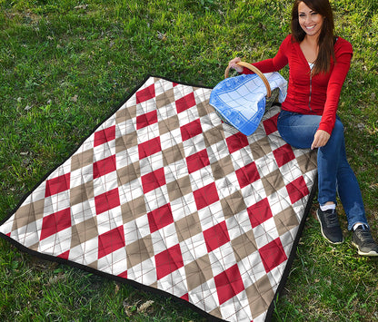 White Red And Beige Argyle Pattern Print Quilt