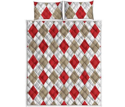 White Red And Beige Argyle Pattern Print Quilt Bed Set
