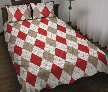 White Red And Beige Argyle Pattern Print Quilt Bed Set