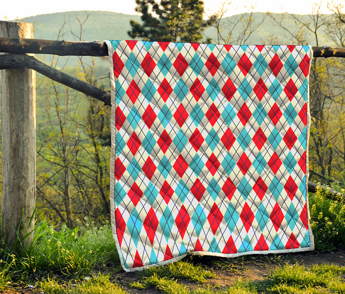White Red And Blue Argyle Pattern Print Quilt