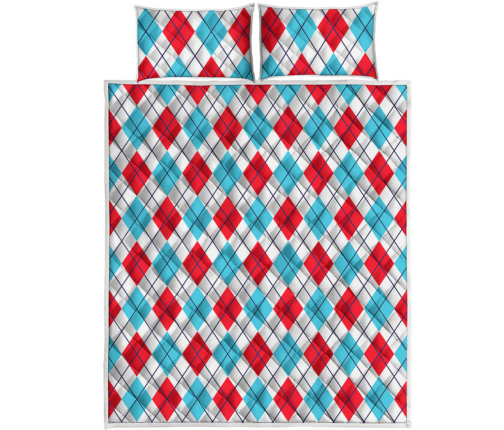 White Red And Blue Argyle Pattern Print Quilt Bed Set