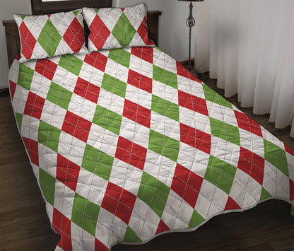 White Red And Green Argyle Pattern Print Quilt Bed Set