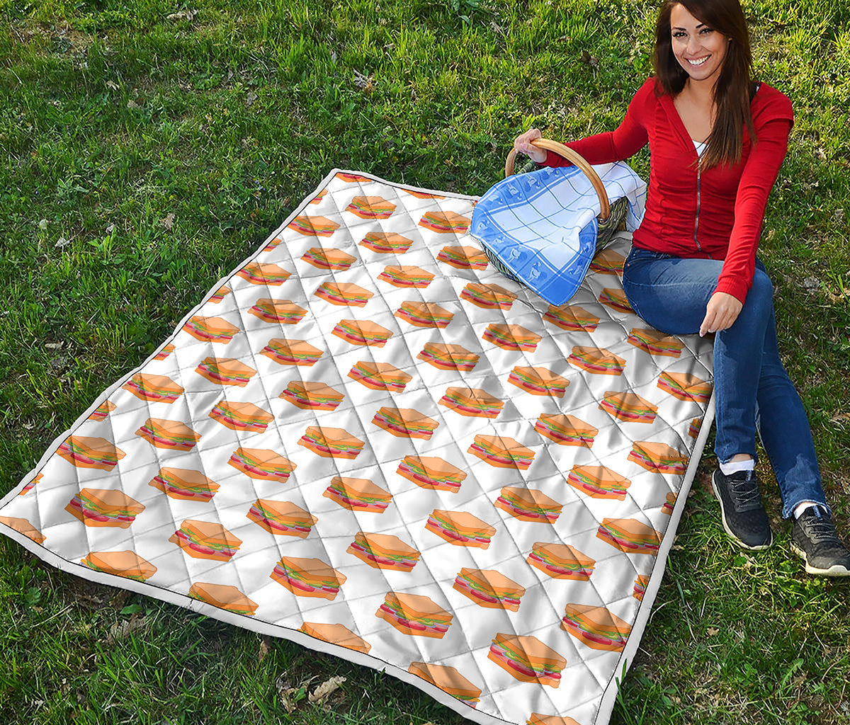 White Sandwiches Pattern Print Quilt