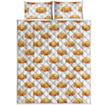 White Sandwiches Pattern Print Quilt Bed Set