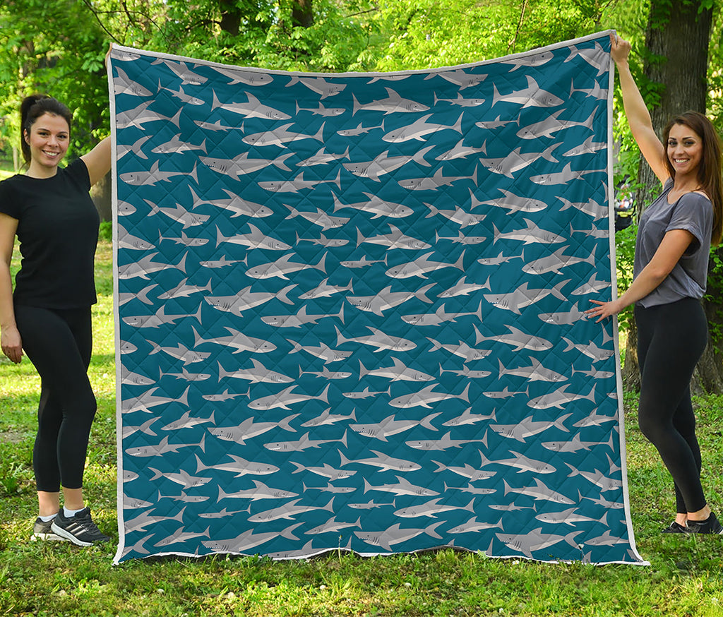 White Shark Pattern Print Quilt