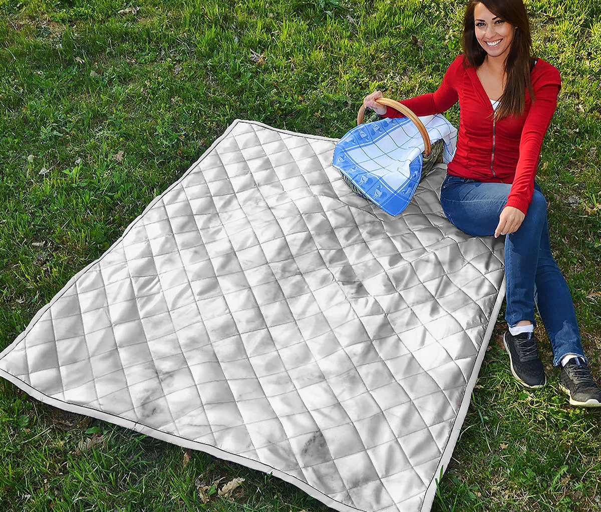 White Smoke Marble Print Quilt