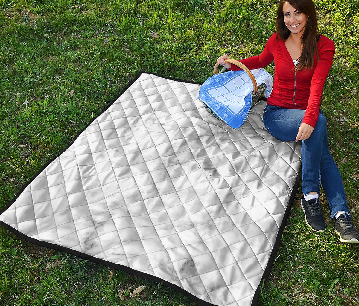 White Smoke Marble Print Quilt