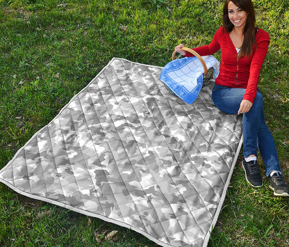 White Snow Camouflage Print Quilt