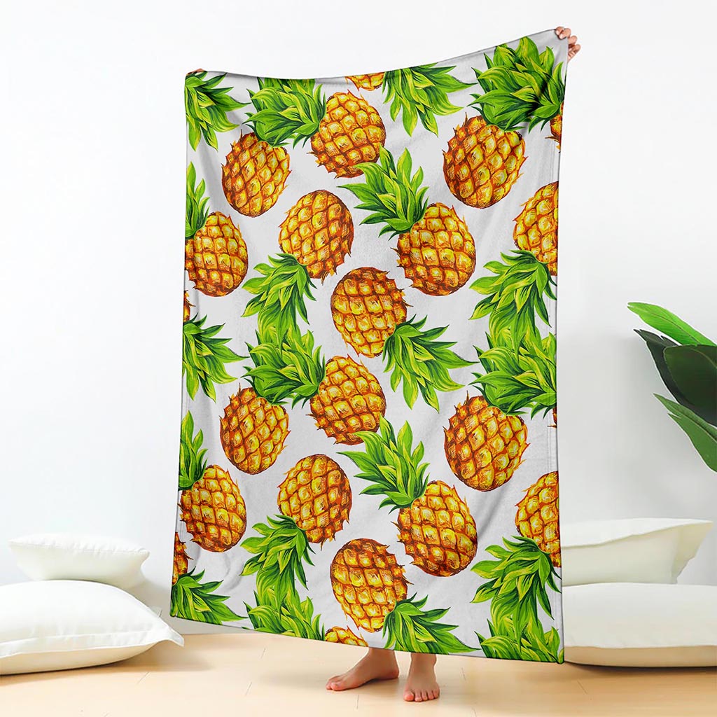 White Summer Pineapple Pattern Print Blanket