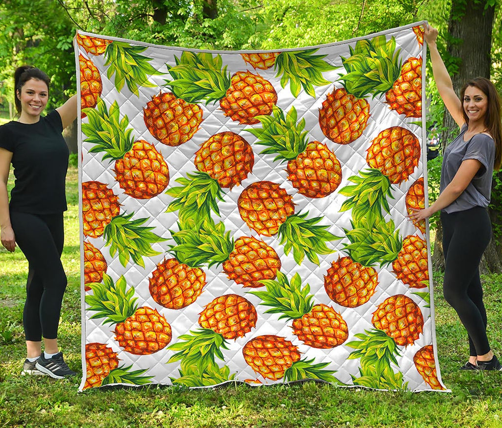 White Summer Pineapple Pattern Print Quilt