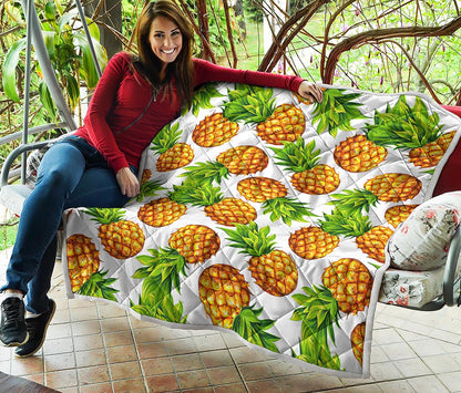 White Summer Pineapple Pattern Print Quilt