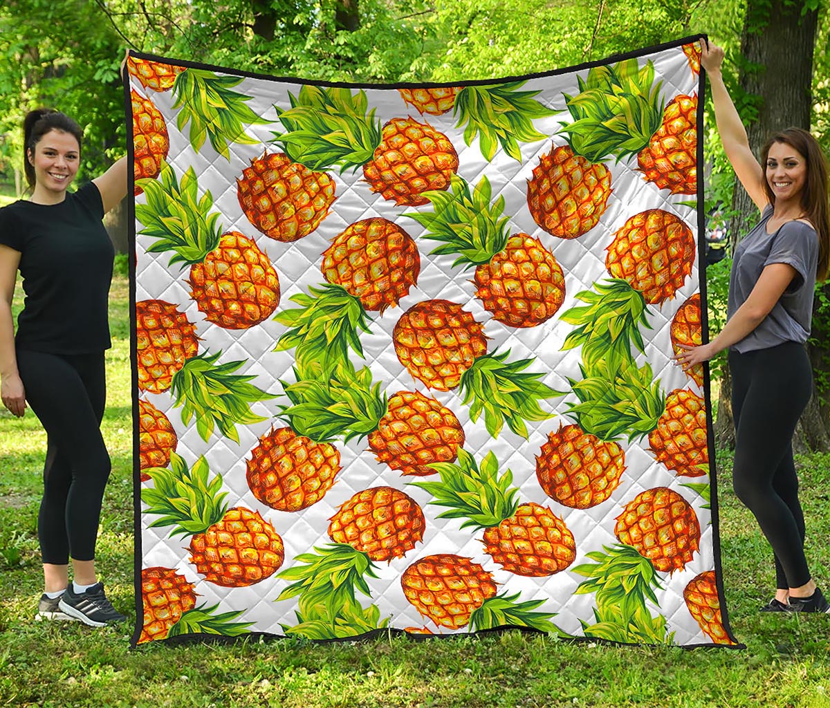 White Summer Pineapple Pattern Print Quilt