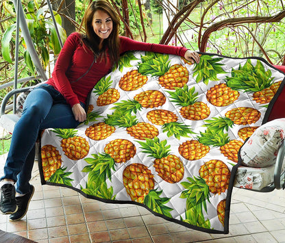 White Summer Pineapple Pattern Print Quilt