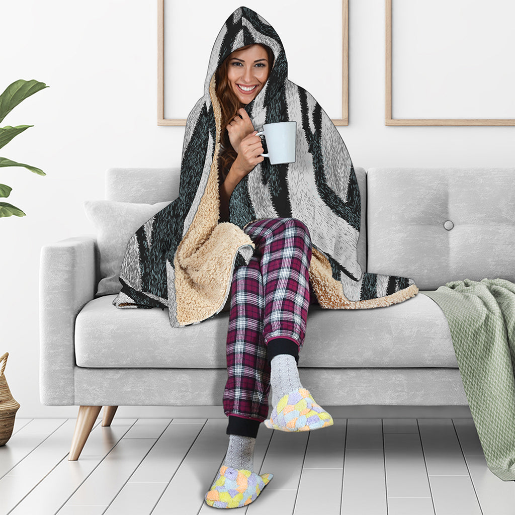 White Tiger Stripe Pattern Print Hooded Blanket