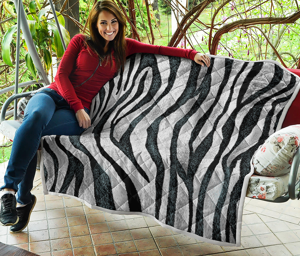 White Tiger Stripe Pattern Print Quilt