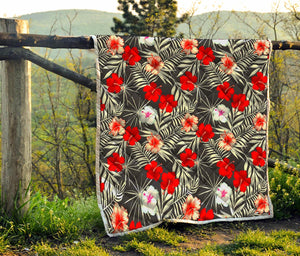 White Tropical Hibiscus Pattern Print Quilt
