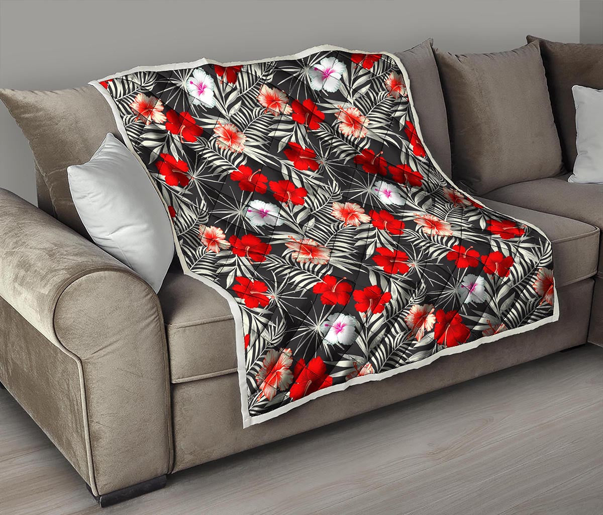 White Tropical Hibiscus Pattern Print Quilt