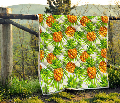 White Tropical Pineapple Pattern Print Quilt