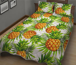 White Tropical Pineapple Pattern Print Quilt Bed Set