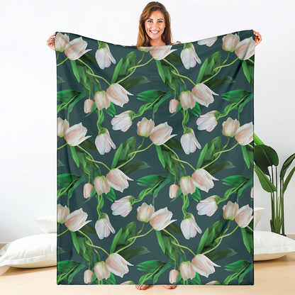 White Tulip Pattern Print Blanket