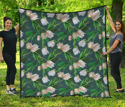 White Tulip Pattern Print Quilt
