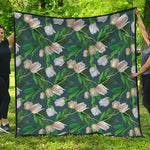 White Tulip Pattern Print Quilt