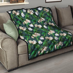White Tulip Pattern Print Quilt