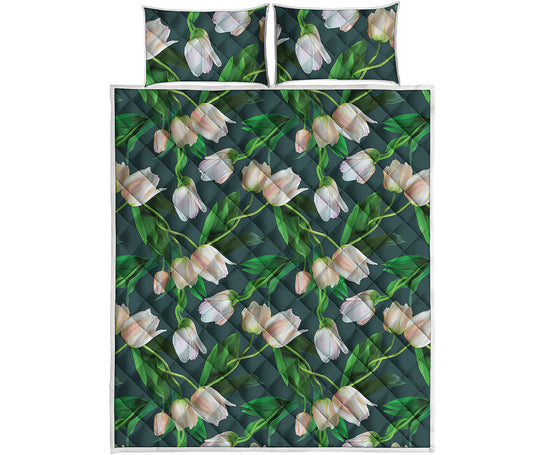 White Tulip Pattern Print Quilt Bed Set