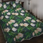 White Tulip Pattern Print Quilt Bed Set
