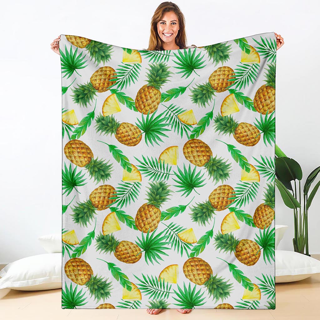 White Watercolor Pineapple Pattern Print Blanket