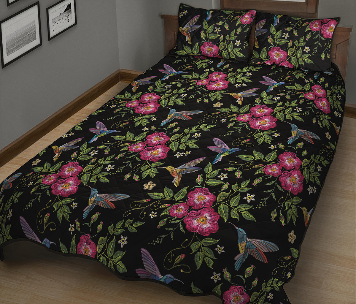 Wild Flowers And Hummingbird Print Quilt Bed Set