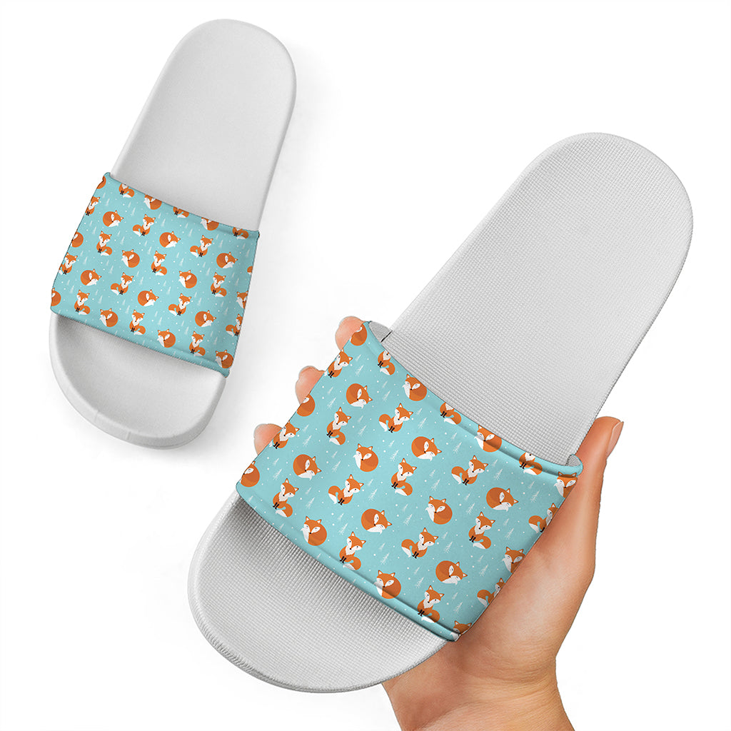 Winter Fox Pattern Print White Slide Sandals