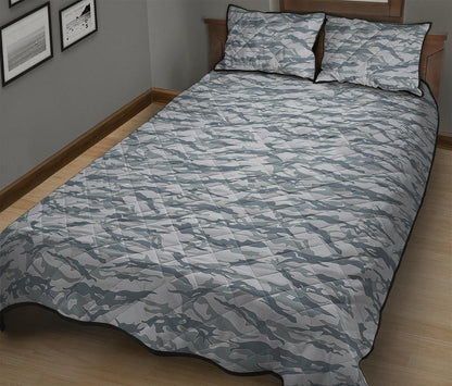Winter Tiger Stripe Camo Pattern Print Quilt Bed Set