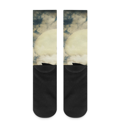 Wolf Howling At The Full Moon Print Crew Socks
