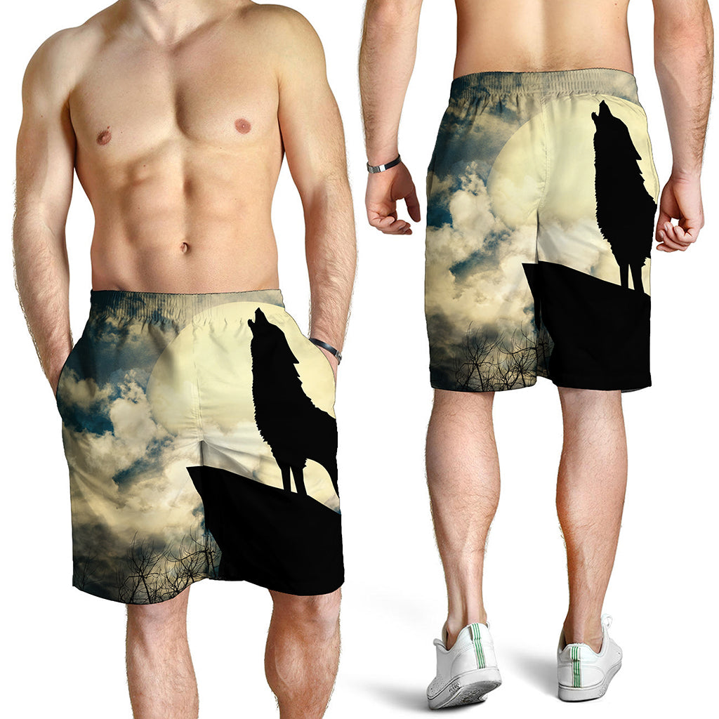 Wolf Howling At The Full Moon Print Men's Shorts