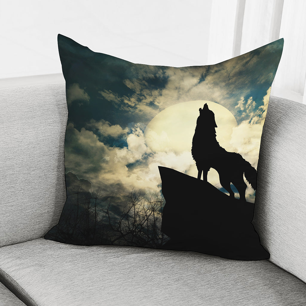 Wolf Howling At The Full Moon Print Pillow Cover