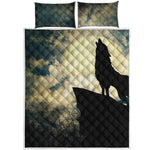 Wolf Howling At The Full Moon Print Quilt Bed Set