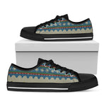 Xmas Penguin Pattern Print Black Low Top Shoes