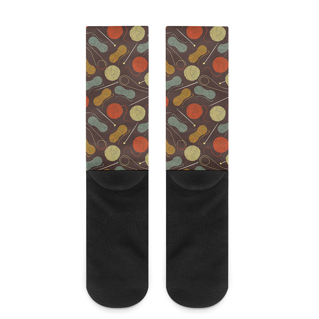 Yarn And Needle Pattern Print Crew Socks