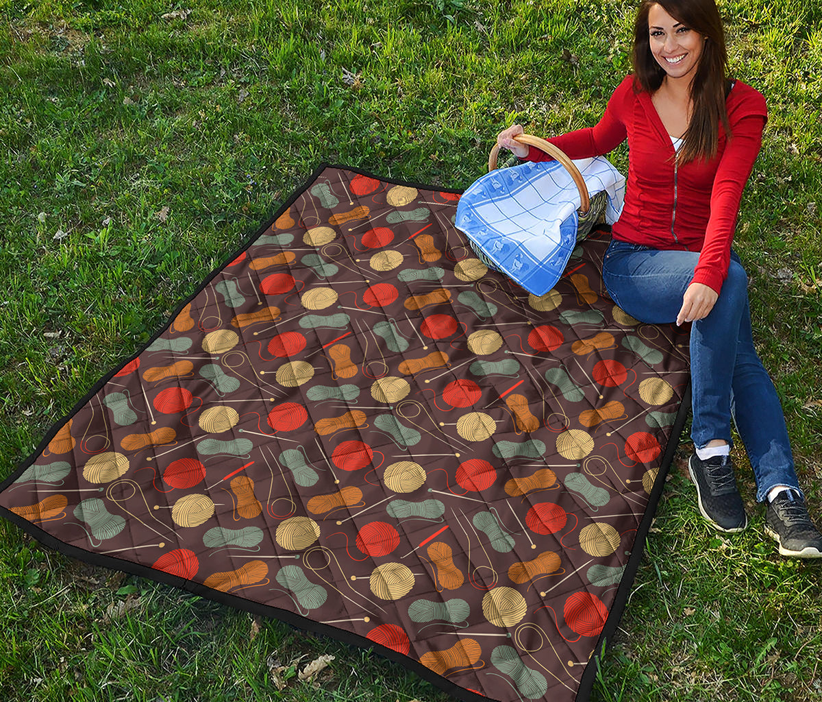 Yarn And Needle Pattern Print Quilt