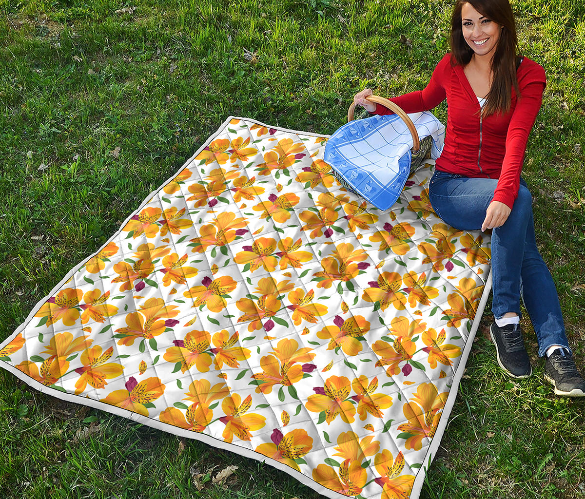 Yellow Alstroemeria Pattern Print Quilt