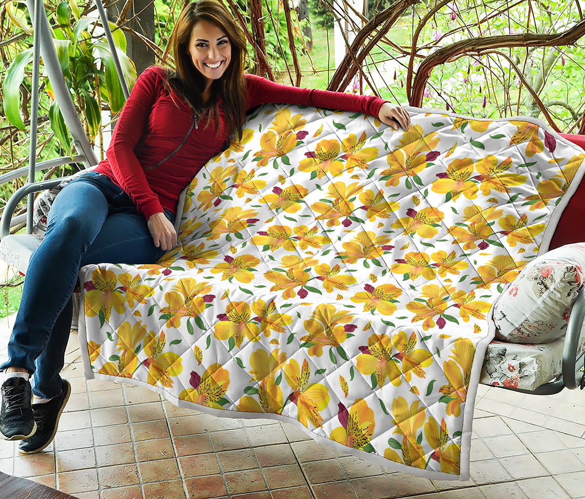 Yellow Alstroemeria Pattern Print Quilt
