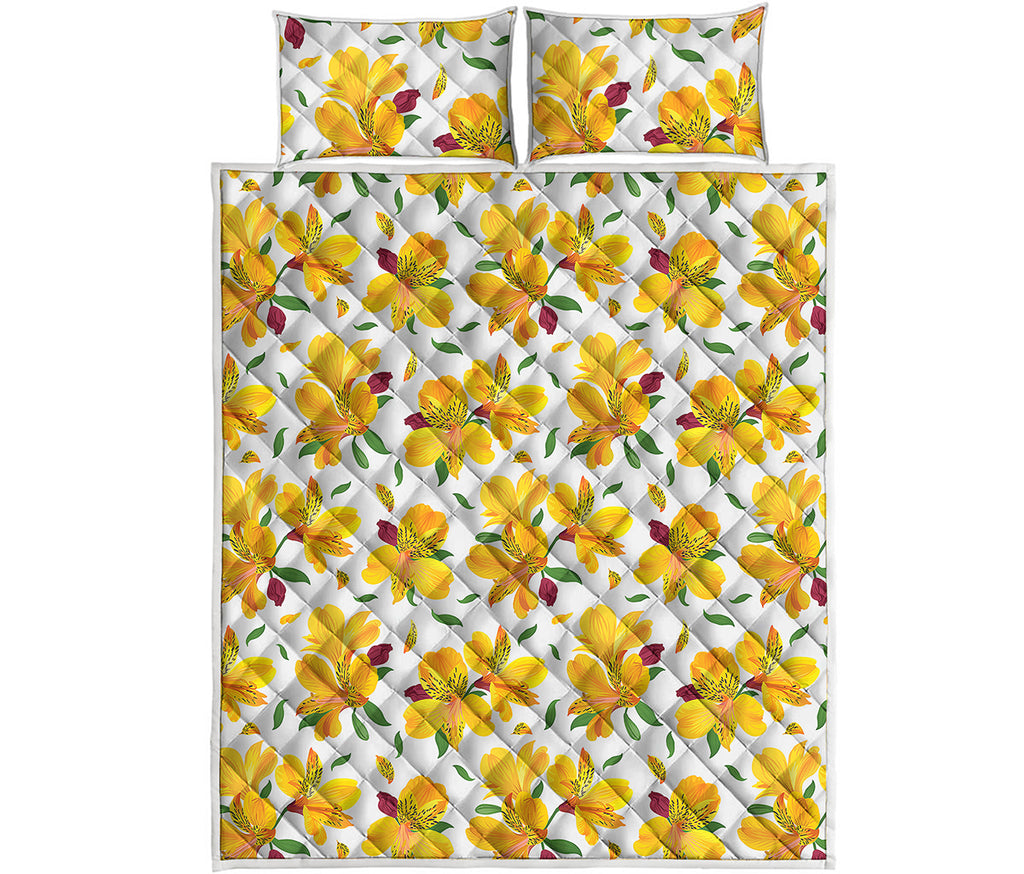 Yellow Alstroemeria Pattern Print Quilt Bed Set