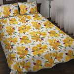 Yellow Alstroemeria Pattern Print Quilt Bed Set