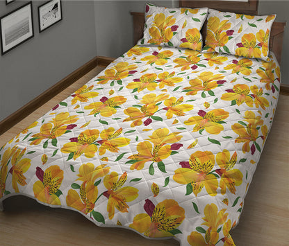 Yellow Alstroemeria Pattern Print Quilt Bed Set